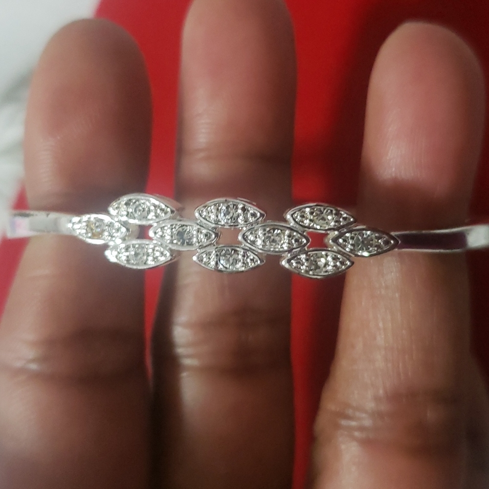 Bracelet - Picture 2 of 7